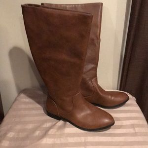 American Eagle wide calf boots
